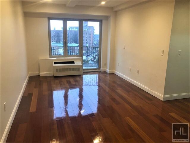 3-Bedroom at 3030 Middletown Road