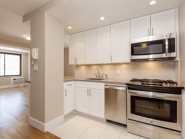 Studio at Park West Village: 792 Columbus Ave