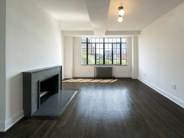 3-Bedroom at 433 West 21st Street