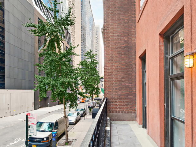 1-Bedroom at 37 West 54th Street