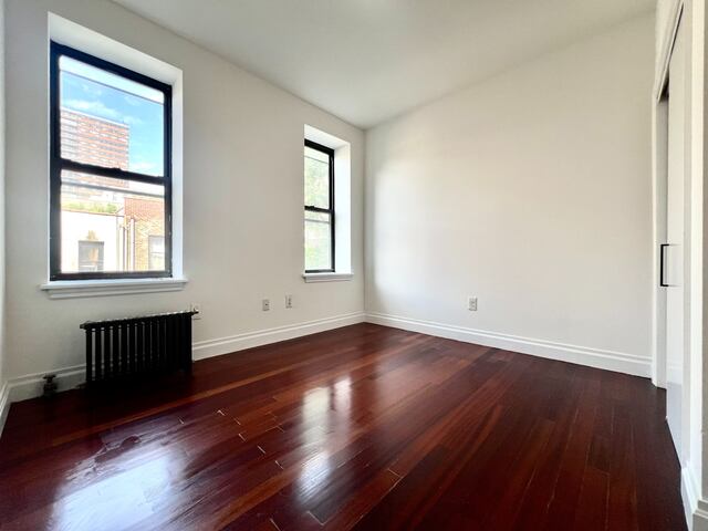 2-Bedroom at The Westbourne : 609 West 137th