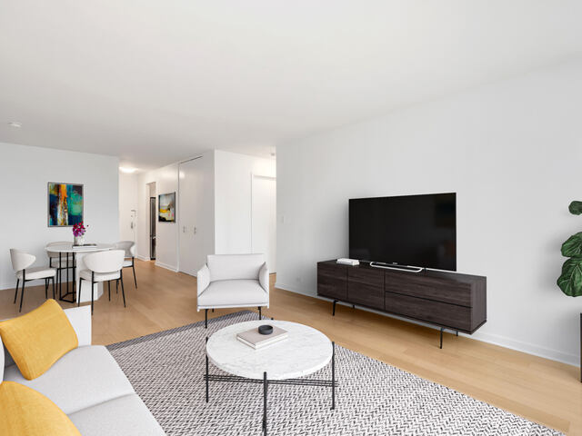 2-Bedroom at South Park Tower