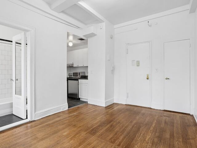Studio at 19 West 69th Street