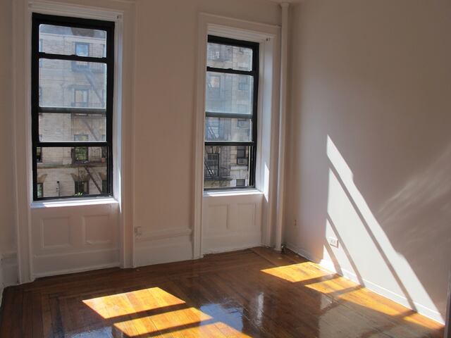 2-Bedroom at 3139 Broadway