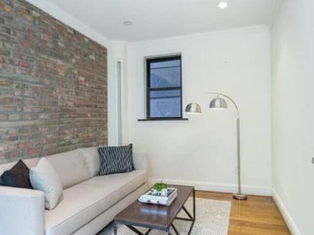 2-Bedroom at 115 Mulberry Street