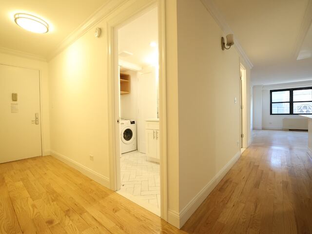 2-Bedroom at Lexington Towers