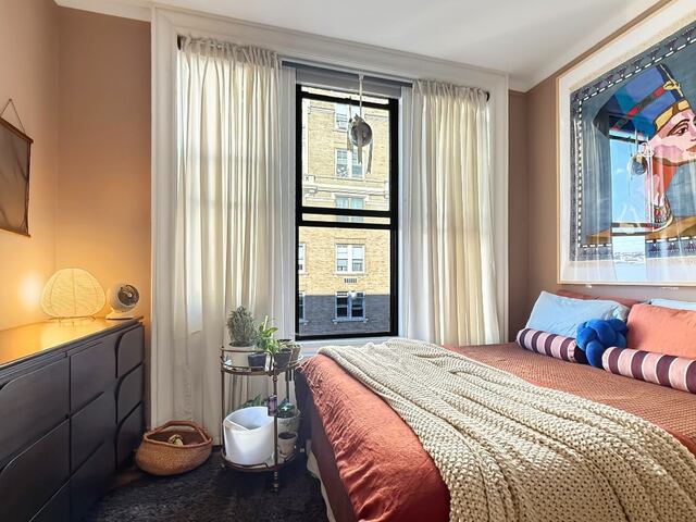 Studio at 155 Riverside Drive