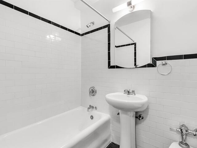 Studio at The Beaux Arts: 307 East 44th