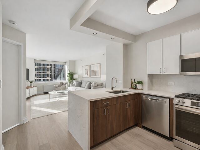 2-Bedroom at The Capitol