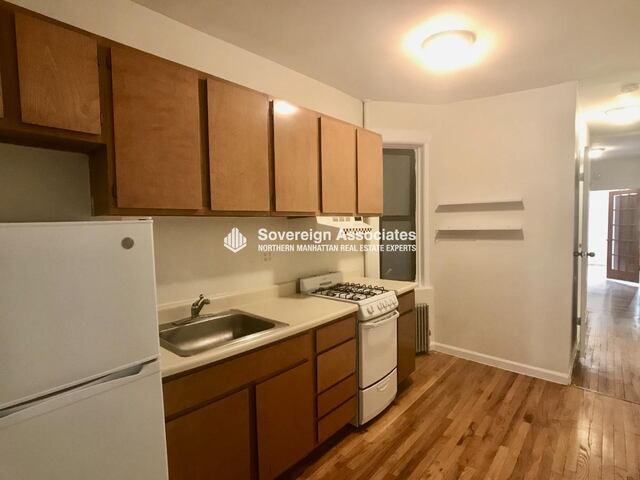 2-Bedroom at 405 West 49th Street