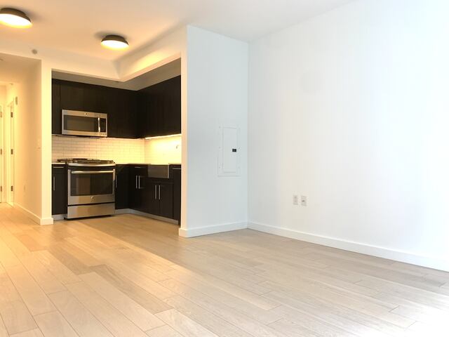 Studio at 535W43