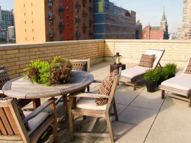 Studio at 420 West 42nd Street