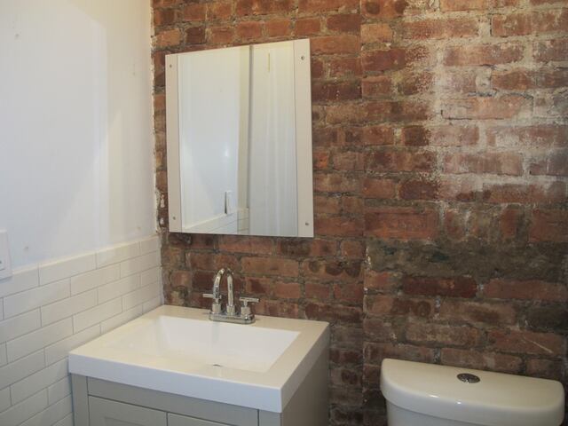 2-Bedroom at 3620 Broadway