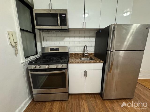 1-Bedroom at 2033 Second Avenue