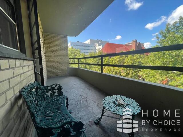 1-Bedroom at The Ivey Delph Apartments