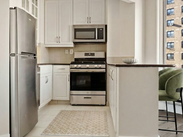 1-Bedroom at Kips Bay Court : 460 Second Ave