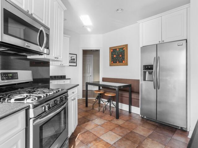5-Bedroom at 305 Riverside Drive