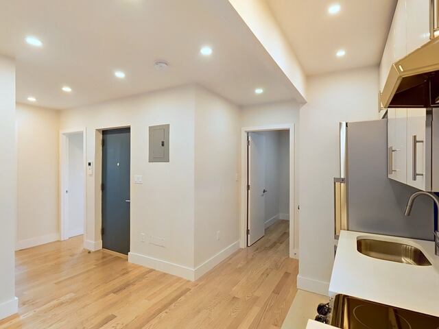 3-Bedroom at 19 Stanton Street