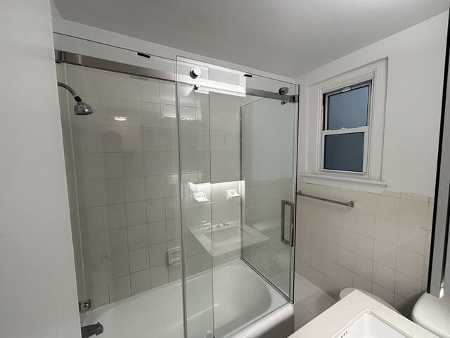 1-Bedroom at Manhattan East: 209 East 66th