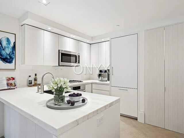2-Bedroom at 101 Wall Street