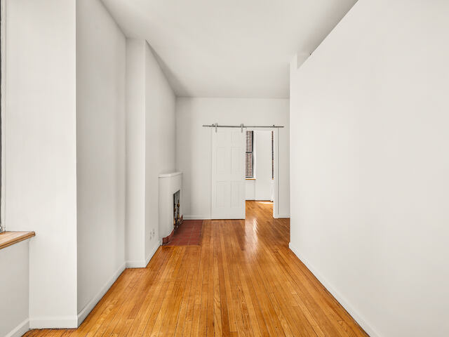 2-Bedroom at 121 Madison Avenue