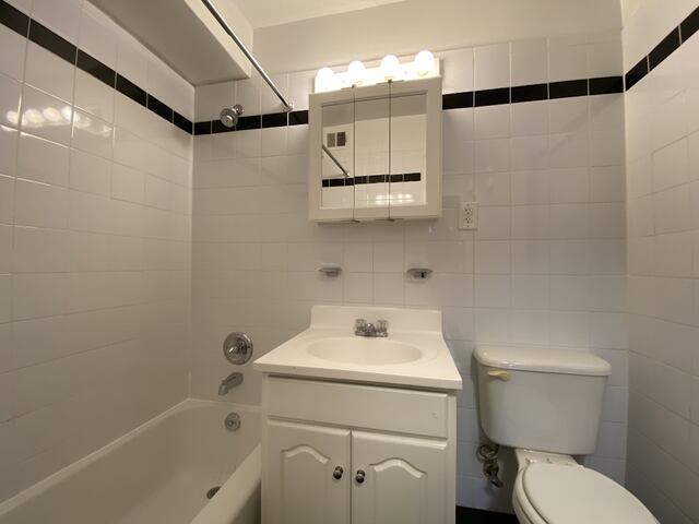 2-Bedroom at Yorkshire Towers