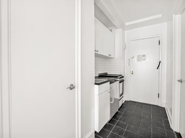 Studio at The Beaux Arts: 307 East 44th