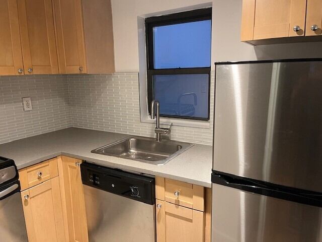 Studio at Sullivan Mews: 115 Sullivan