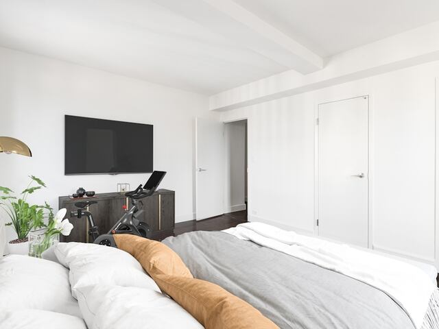 1-Bedroom at Stuyvesant Town: 635-645 East 14th