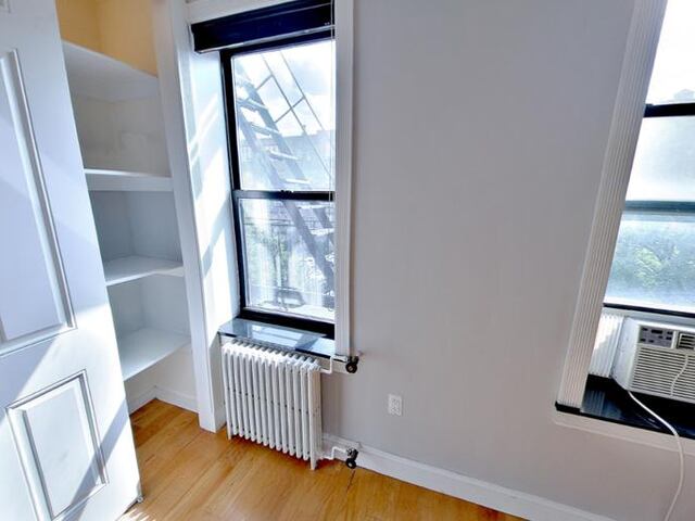 1-Bedroom at 325 East 5th Street
