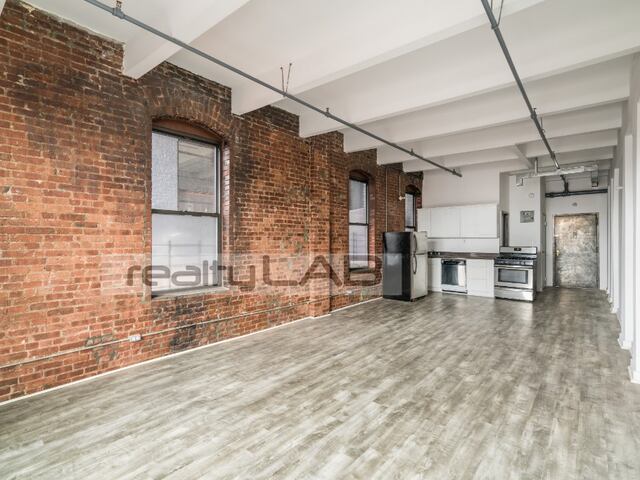 Studio at 1236 Atlantic Avenue