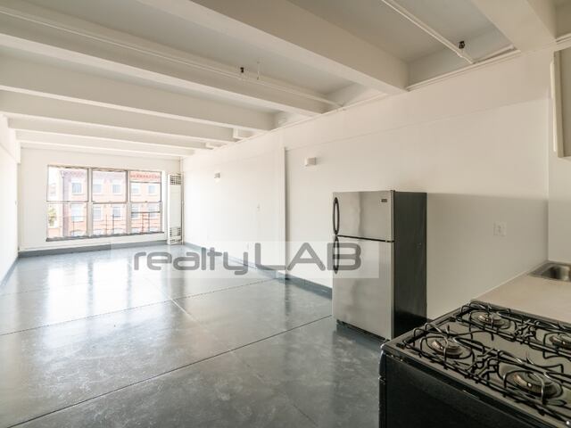 Studio at 1236 Atlantic Avenue