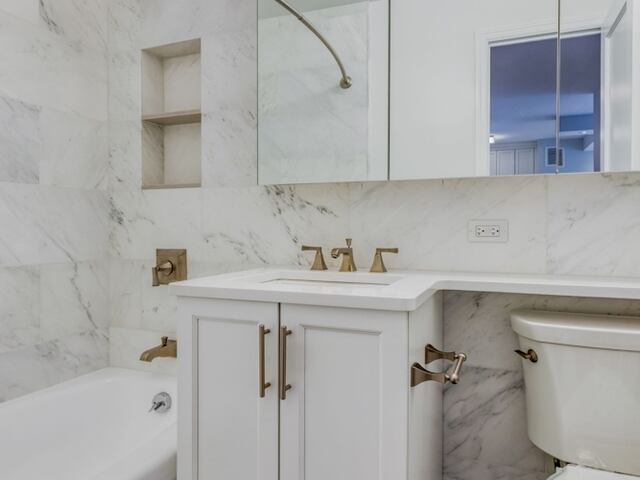 1-Bedroom at One Lincoln Plaza