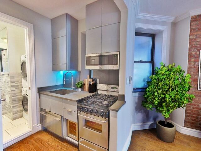 1-Bedroom at 697 Tenth Avenue