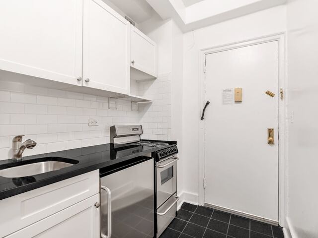Studio at The Beaux Arts: 307 East 44th