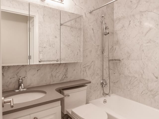 1-Bedroom at 30 Lincoln Plaza