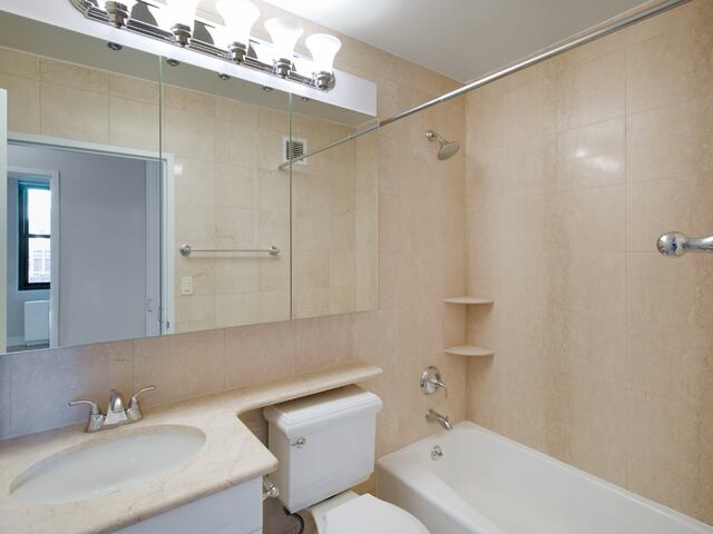 1-Bedroom at Windsor Court