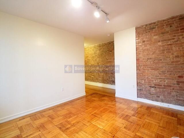 2-Bedroom at 86 Haven Avenue