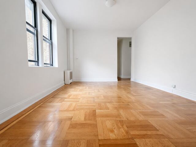 1-Bedroom at 106 Fort Washington Avenue