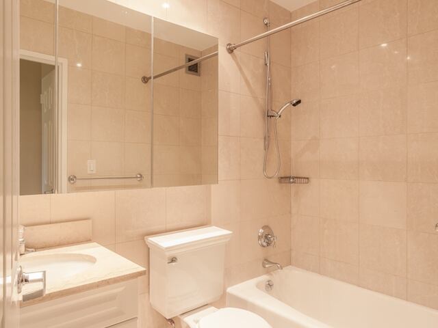 1-Bedroom at 30 Lincoln Plaza