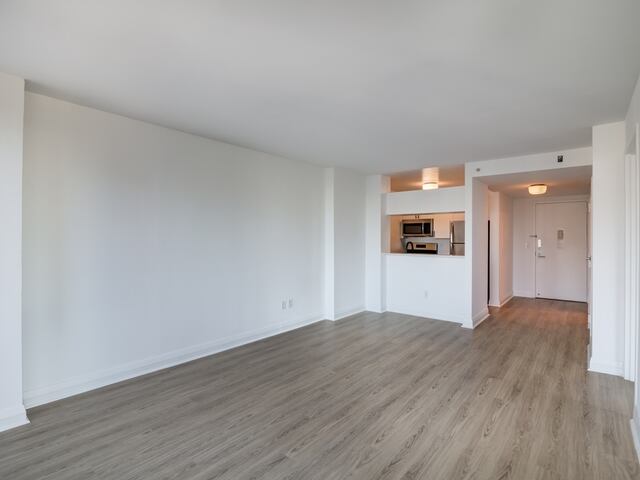 1-Bedroom at 800 Sixth Avenue