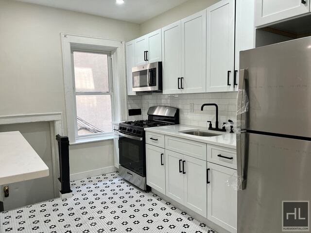 4-Bedroom at 215 Highland Boulevard