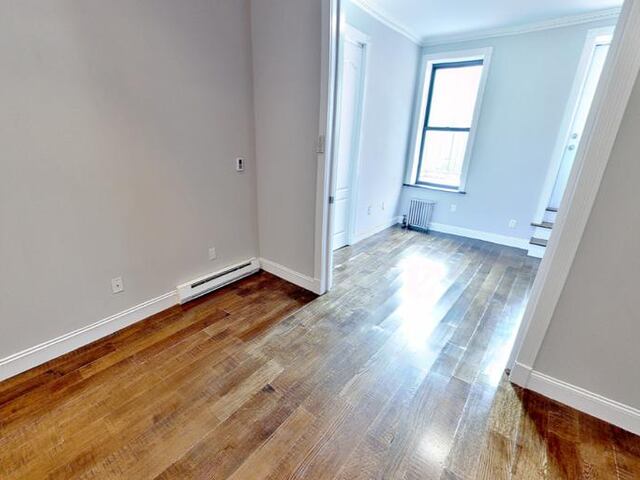 1-Bedroom at 697 Tenth Avenue