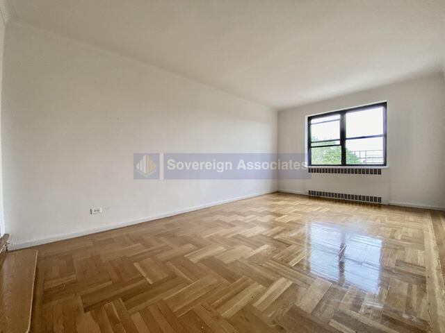 2-Bedroom at 700 Fort Washington Avenue