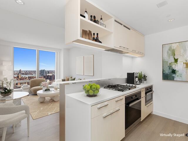 1-Bedroom at One Manhattan Square