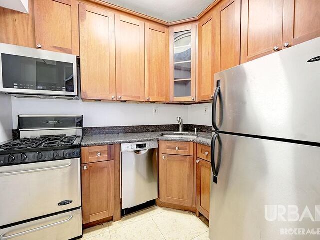 2-Bedroom at 10 West 74th Street