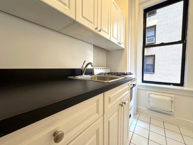 1-Bedroom at 405 East 54th Street