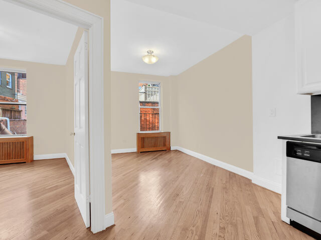 1-Bedroom at 876 Lexington Avenue