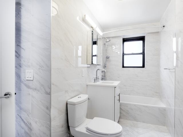 1-Bedroom at Lexington Towers