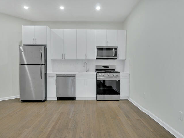 2-Bedroom at 121 Madison Avenue